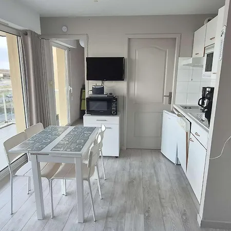 Lumineux Au Pied De La - Fr-1-236-185 Apartment